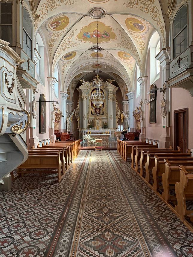 Zabytkowy kościół, obiekt, dla którego przygotowujemy rekonstrukcję posadzki